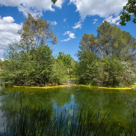 Restanques De Saint Tropez - Arums Grimaud